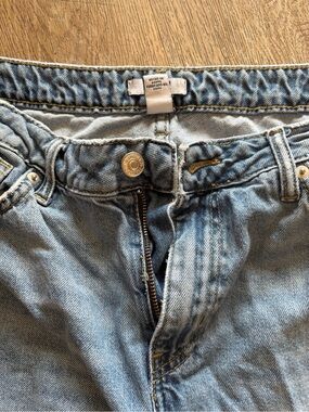Forever 21  Light Blue Relaxed Fit Jeans